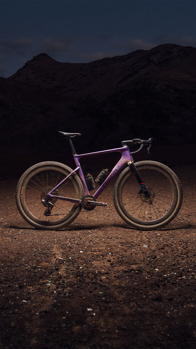 <div><strong><em>Rave x Campagnolo SR X</em></strong></div>